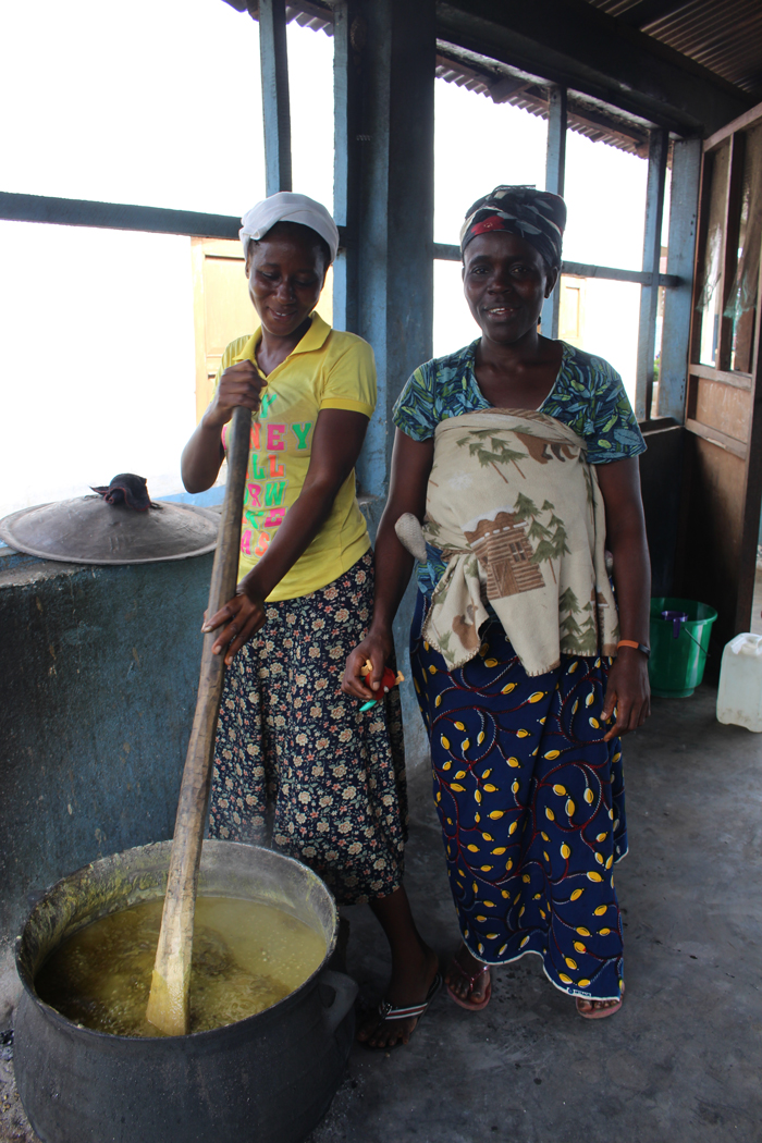 Bendu Kai is a volunteer cook at Vincent Ward Public School in Bomi County, Liberia