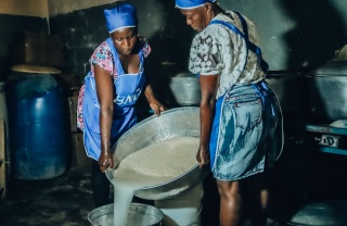 Mary's Meals volunteer cooks