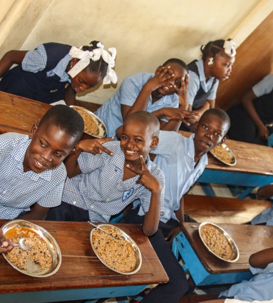 Haiti - Children with food in class
